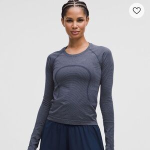 Swiftly Tech Long-Sleeve Shirt 2.0
Waist Length